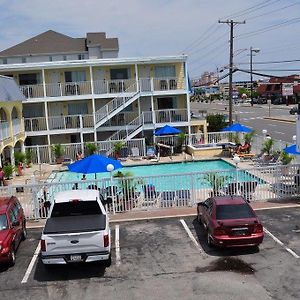 Islander Motel